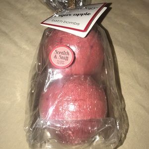 Bodycology Sugar Apple Bath Bomb